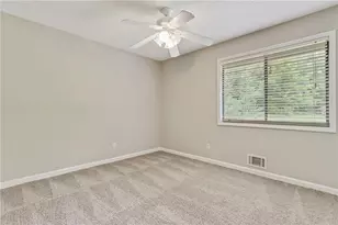 2755 Wendy Ln, Marietta, GA 30062 - Photo 17