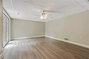 2755 Wendy Ln, Marietta, GA 30062 - Photo 23