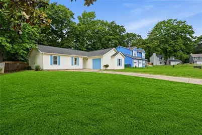 822 Brandlwood Way NW, Lilburn, GA 30047 - Photo 3