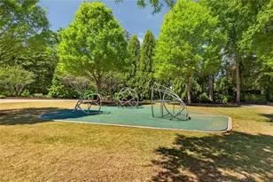 6875 Castleton Dr, Atlanta, GA 30328 - Photo 63