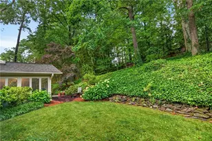 6875 Castleton Dr, Atlanta, GA 30328 - Photo 59