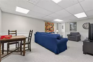 6875 Castleton Dr, Atlanta, GA 30328 - Photo 37