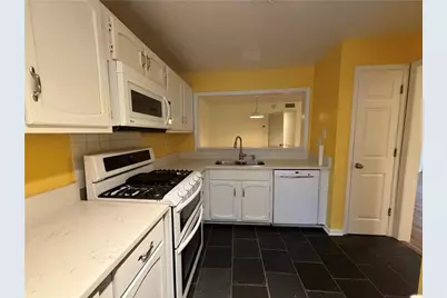 1305 Weatherstone Way NE, Atlanta, GA 30324 - Photo 3
