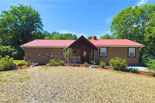 1693 Chatuge Shores Rd, Hiawassee, GA 30546 - Photo 1
