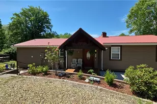 1693 Chatuge Shores Rd, Hiawassee, GA 30546 - Photo 5