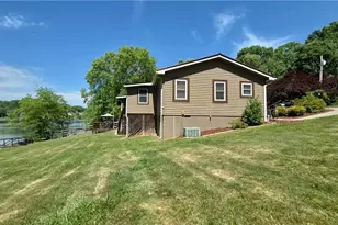 1693 Chatuge Shores Rd, Hiawassee, GA 30546 - Photo 7