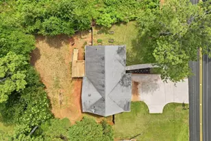 201 Hickory Ln, Cartersville, GA 30120 - Photo 3
