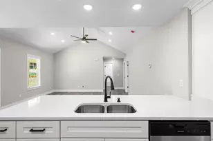 135 Azalea St SW, Calhoun, GA 30701 - Photo 17