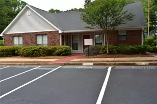 555 Windchase Ln, Stone Mountain, GA 30083 - Photo 17
