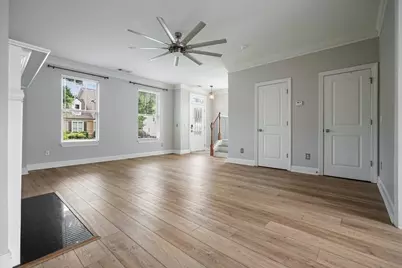 231 S Village Square, Canton, GA 30115 - Photo 9