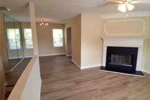 3617 Oakland Spring Ct, Snellville, GA 30039 - Photo 5