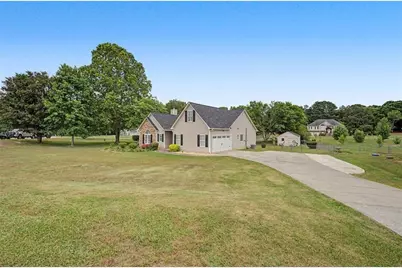 203 Rosewood Drive SE, Calhoun, GA 30701 - Photo 3