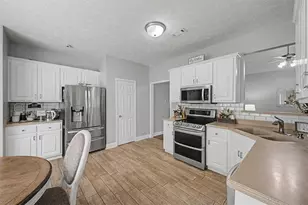 203 Rosewood Dr SE, Calhoun, GA 30701 - Photo 15