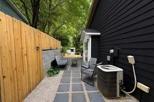 2301 Marshes Glenn Dr, Norcross, GA 30071 - Photo 3