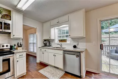 95 N Gwinnett Street, Buford, GA 30518 - Photo 19