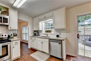 95 N Gwinnett St, Buford, GA 30518 - Photo 19
