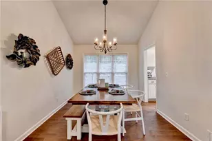 95 N Gwinnett St, Buford, GA 30518 - Photo 13