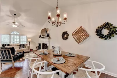 95 N Gwinnett Street, Buford, GA 30518 - Photo 15
