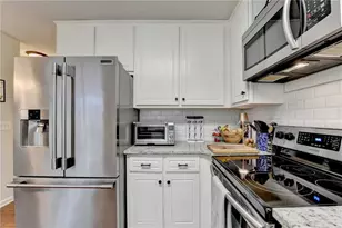 95 N Gwinnett St, Buford, GA 30518 - Photo 21