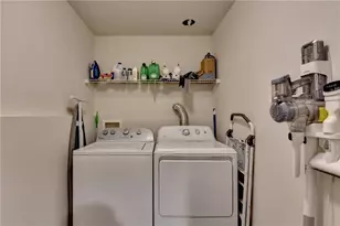 95 N Gwinnett St, Buford, GA 30518 - Photo 43