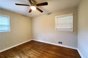 849 Capitol View Ave NW, Atlanta, GA 30318 - Photo 13