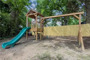 2990 Hampton Valley Dr, Loganville, GA 30052 - Photo 35