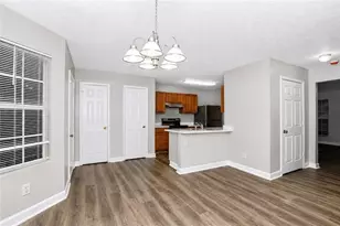 5791 Strathmoor Manor Cir, Lithonia, GA 30058 - Photo 5