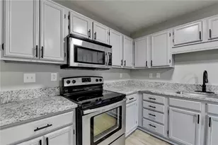3876 Meadow Creek Dr, Peachtree Corners, GA 30092 - Photo 7