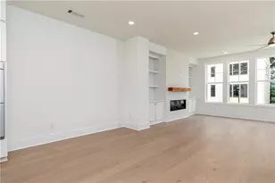 2251 Crestview Dr NE, Brookhaven, GA 30319 - Photo 9