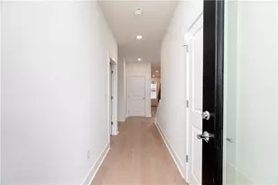 2251 Crestview Dr NE, Brookhaven, GA 30319 - Photo 17
