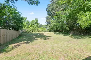 805 Pamela Dr, Griffin, GA 30224 - Photo 7