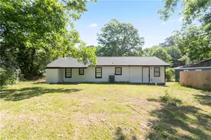805 Pamela Dr, Griffin, GA 30224 - Photo 5
