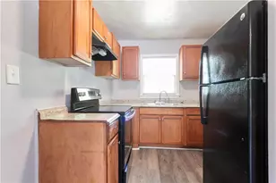 805 Pamela Dr, Griffin, GA 30224 - Photo 11