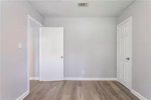 805 Pamela Dr, Griffin, GA 30224 - Photo 25