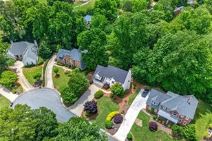 865 Devenish Ln, Roswell, GA 30075 - Photo 51