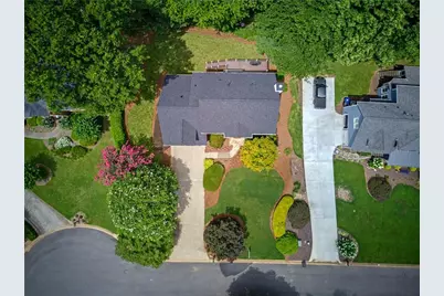 865 Devenish Lane, Roswell, GA 30075 - Photo 3