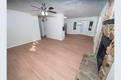 6456 Wildwood Trail, Flowery Branch, GA 30542 - Photo 7