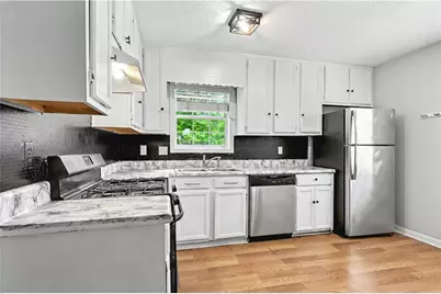 407 Sheppard Crossing Court, Stone Mountain, GA 30083 - Photo 11