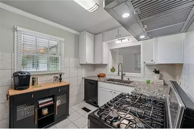 2120 Meadowbrook Lane SE, Marietta, GA 30067 - Photo 7