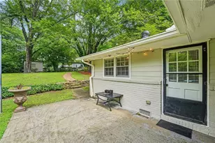 2120 Meadowbrook Ln SE, Marietta, GA 30067 - Photo 23