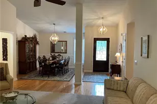 6237 Saddlehorse Dr, Flowery Branch, GA 30542 - Photo 9