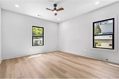 646 Robert Street NW, Atlanta, GA 30318 - Photo 17