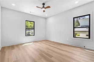 646 Robert St NW, Atlanta, GA 30318 - Photo 17