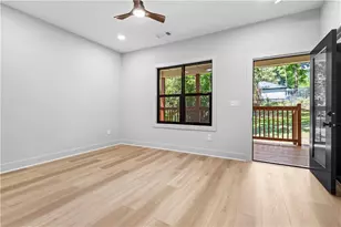 646 Robert St NW, Atlanta, GA 30318 - Photo 13