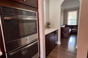 225 Stonebrier Ln, Alpharetta, GA 30004 - Photo 7