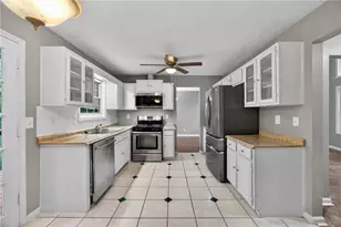 1902 Woods Ct, Riverdale, GA 30296 - Photo 7
