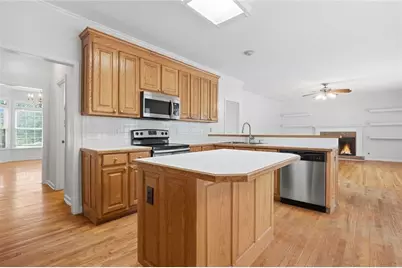 3235 Lake Russell Way, Buford, GA 30519 - Photo 11