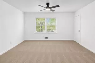 1010 Sexton Dr, Stone Mountain, GA 30083 - Photo 15
