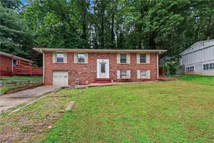 3276 Pin Oak Cir, Atlanta, GA 30340 - Photo 1