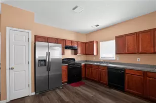 2326 Nicole Dr, Hampton, GA 30228 - Photo 7